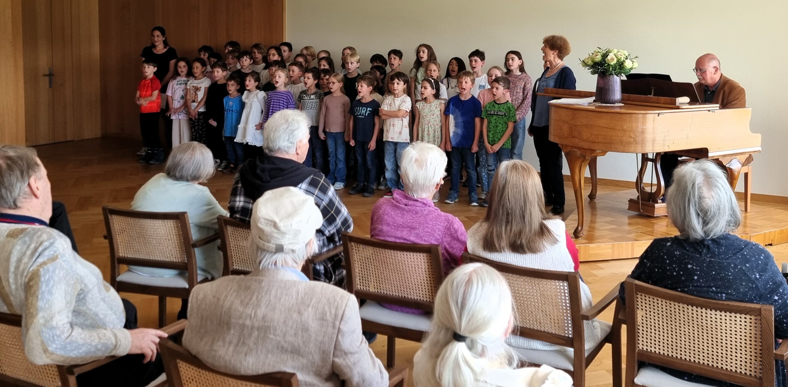 Frühlingskonzert der Klassen 1b und 4a